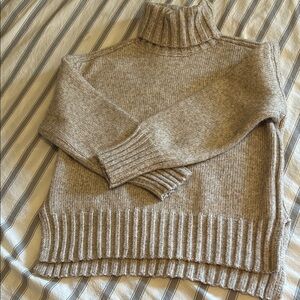 Industry Republic Chunky Turtleneck Sweater Women’s Medium Tan Taupe